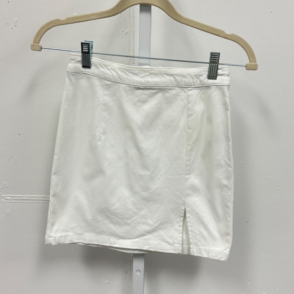 Garage White‎ Mini Skirt Front Slit Back Zip Size XS 100057459 Stretch Summer